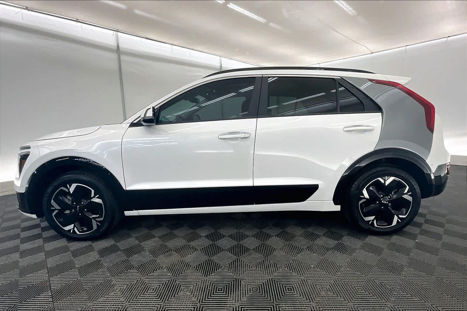 2023 Kia Niro EV Wave