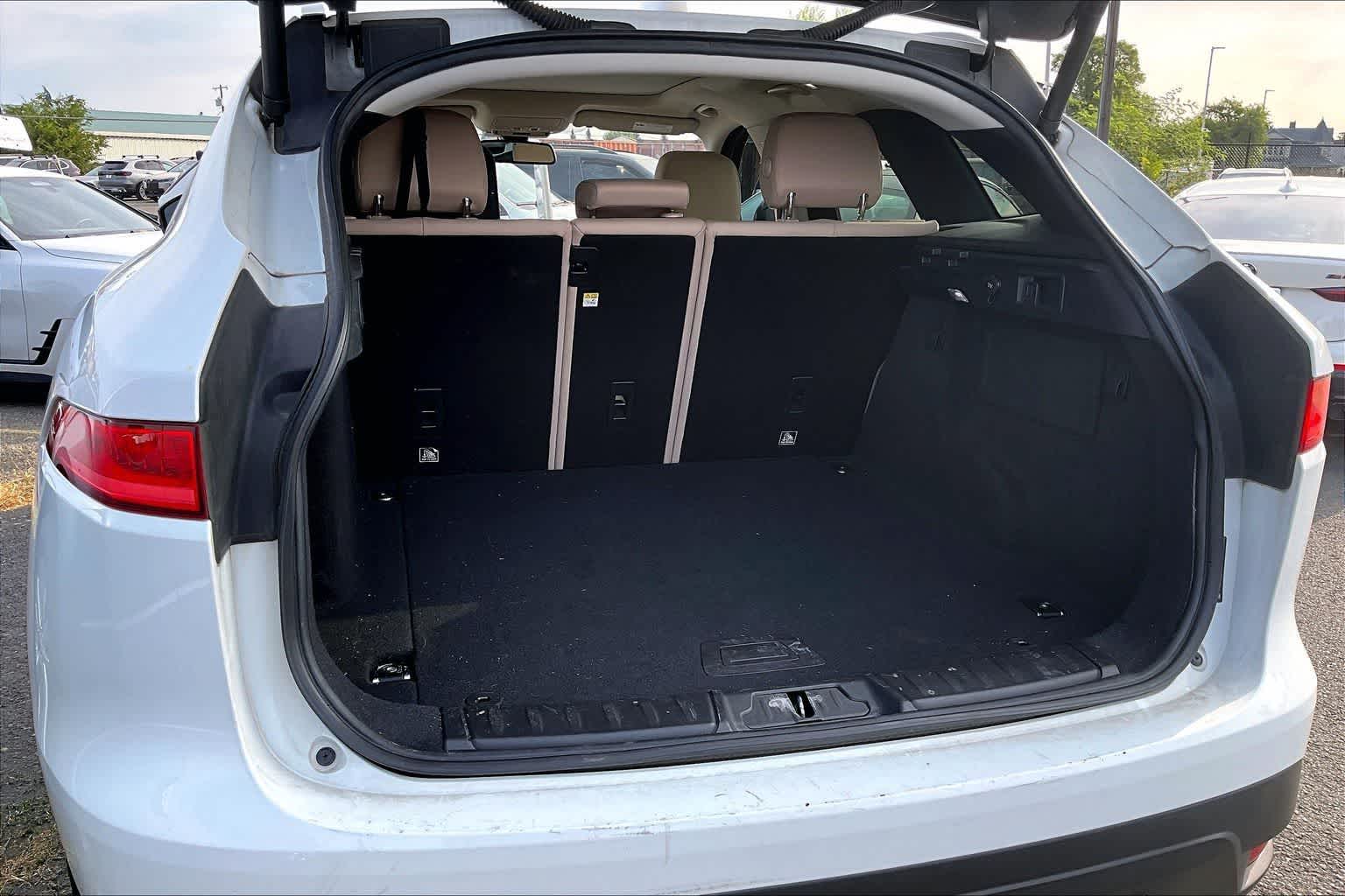 2018 Jaguar F-PACE 35t Premium