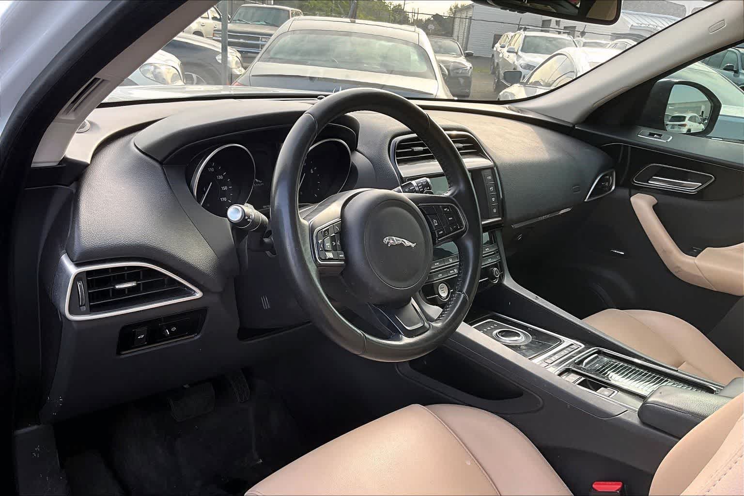 2018 Jaguar F-PACE 35t Premium