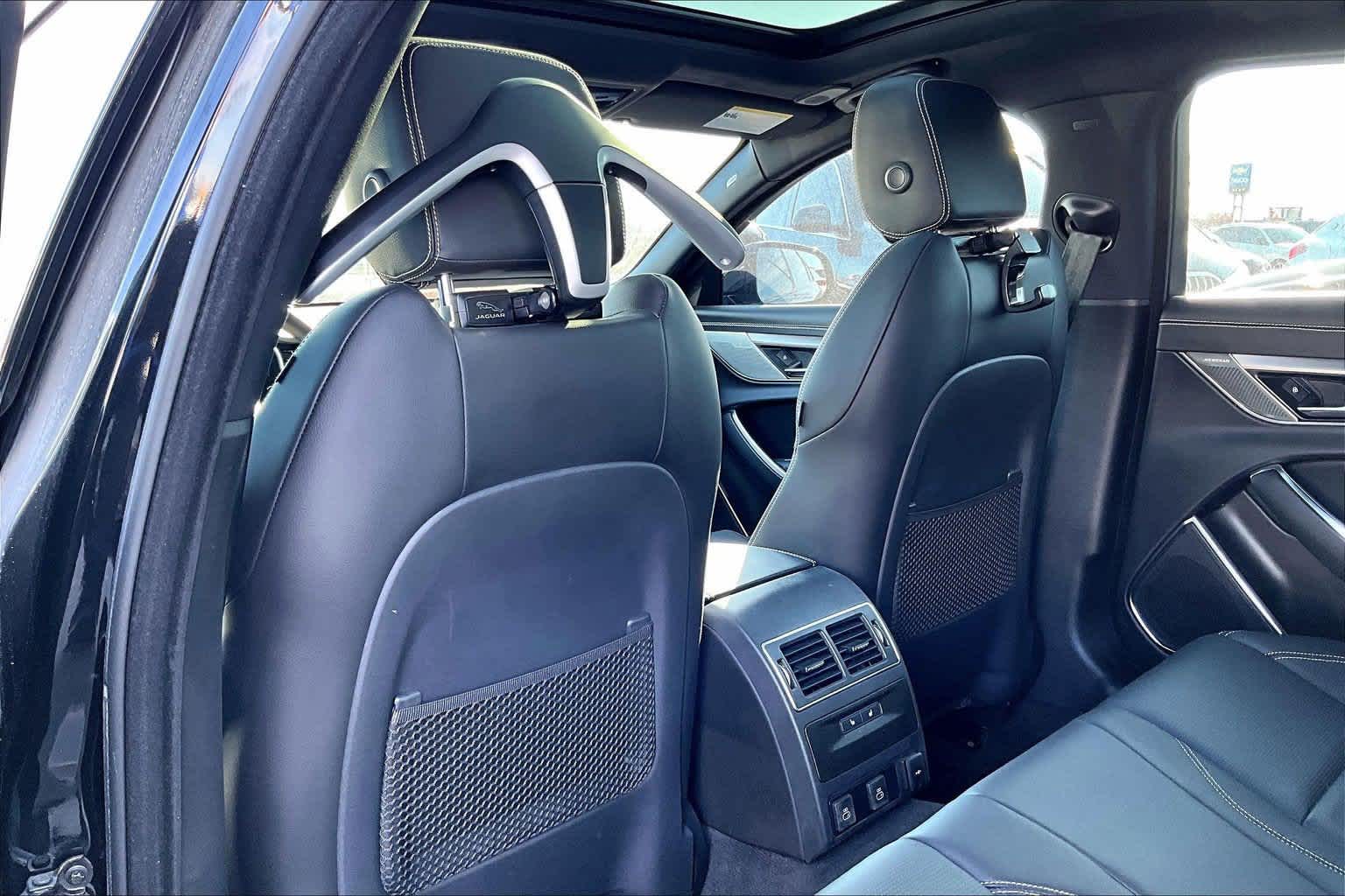 2024 Jaguar XF R-Dynamic SE