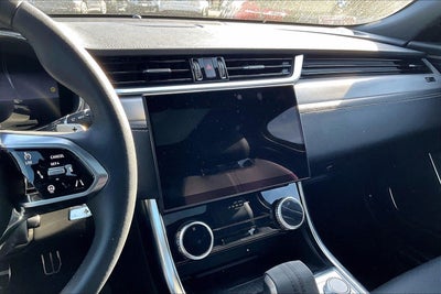 2024 Jaguar XF R-Dynamic SE