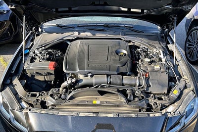 2024 Jaguar XF R-Dynamic SE