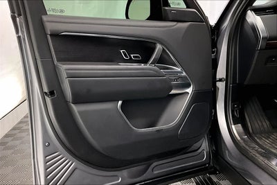 2023 Land Rover Range Rover SE