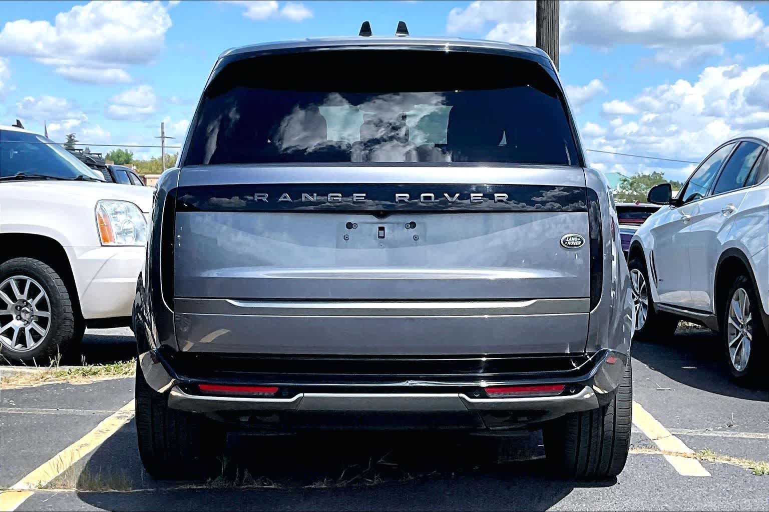 2023 Land Rover Range Rover SE