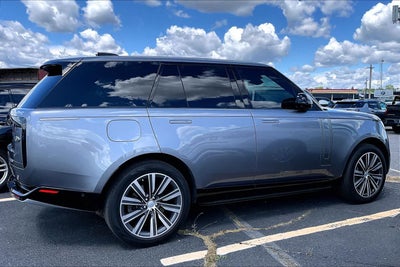 2023 Land Rover Range Rover SE