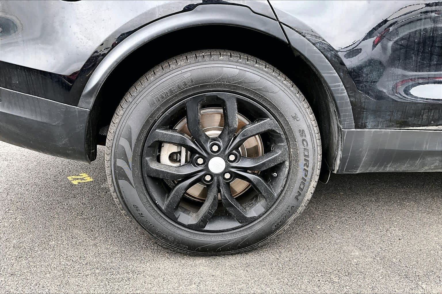 2019 Land Rover Discovery SE