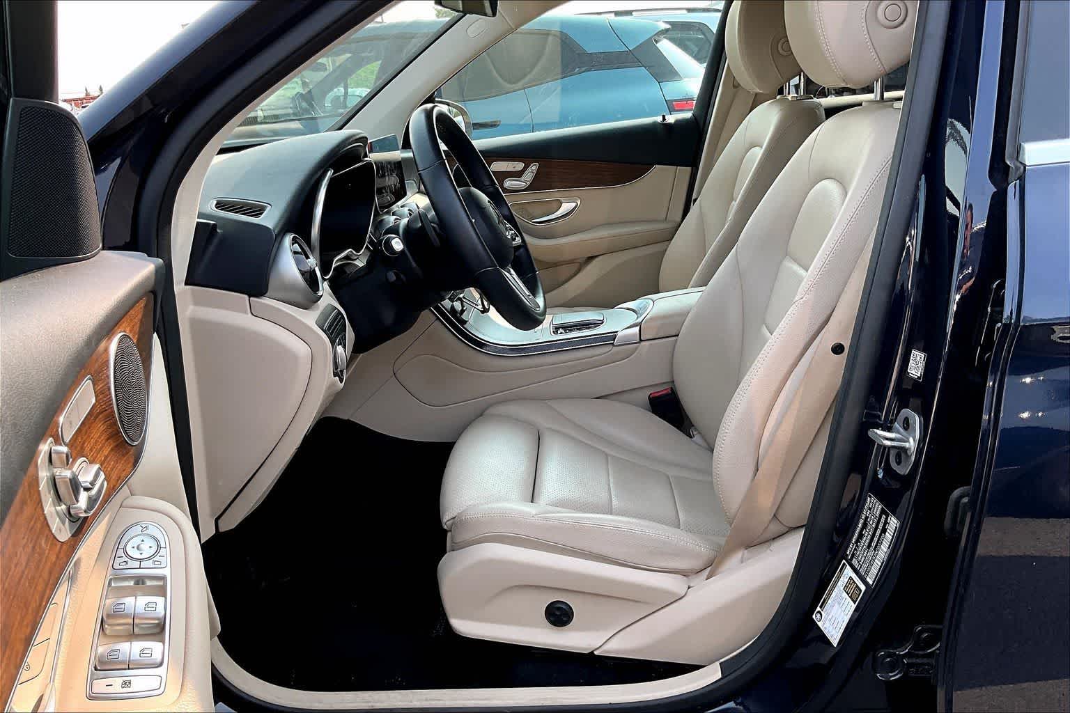 2022 Mercedes-Benz GLC 300 GLC 300