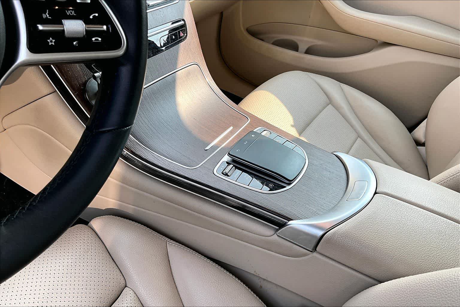 2022 Mercedes-Benz GLC 300 GLC 300