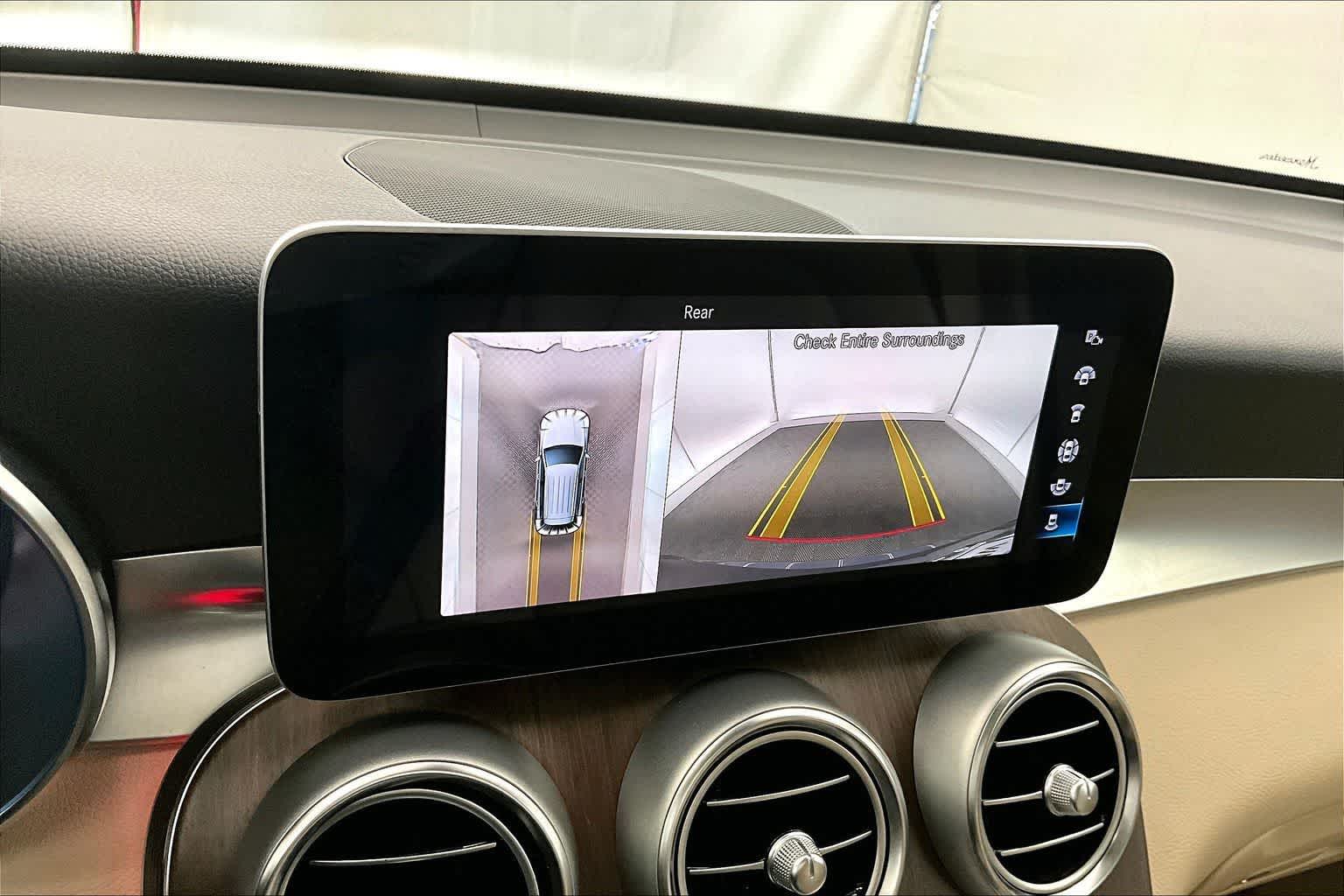 2022 Mercedes-Benz GLC 300 GLC 300
