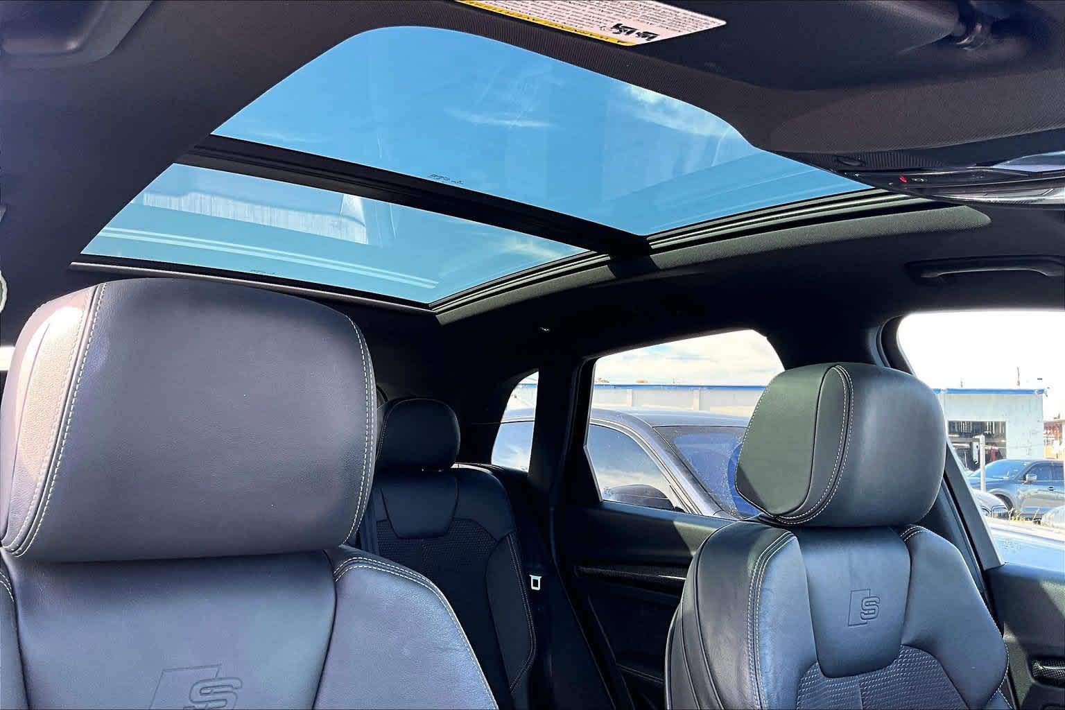 2020 Audi SQ5 Premium Plus