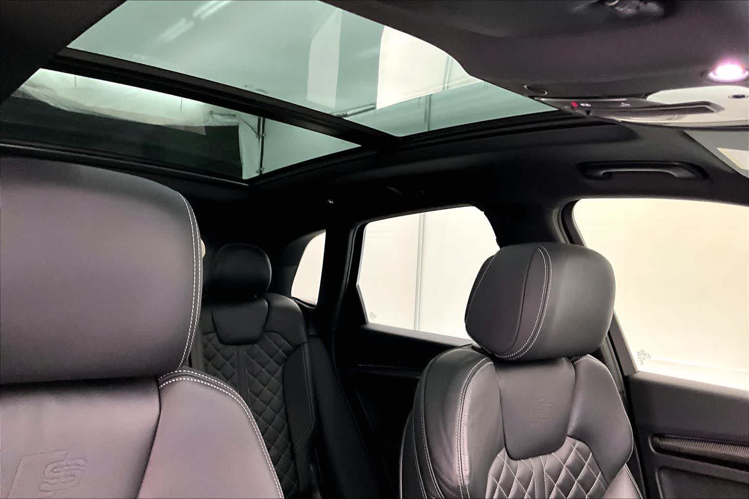 2024 Audi SQ5 Prestige