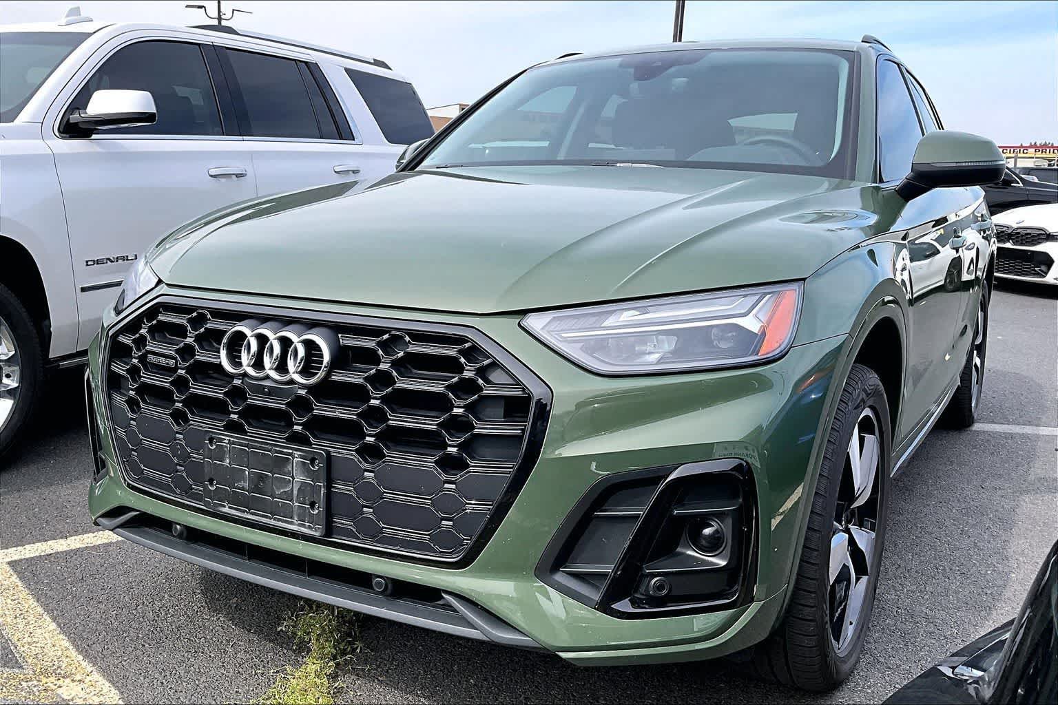 2022 Audi Q5 S line Premium Plus