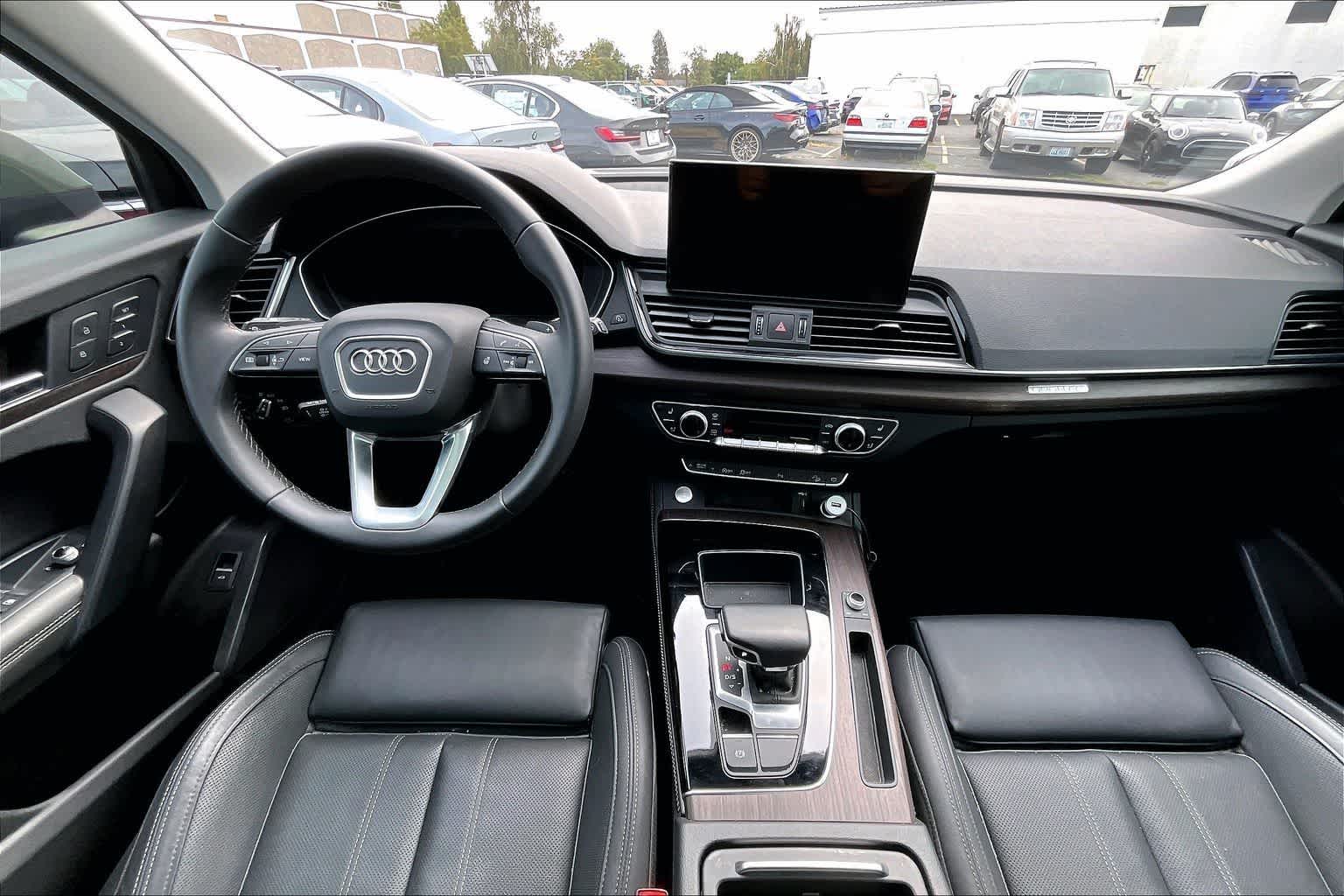 2022 Audi Q5 S line Premium Plus
