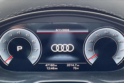 2022 Audi Q5 S line Premium Plus