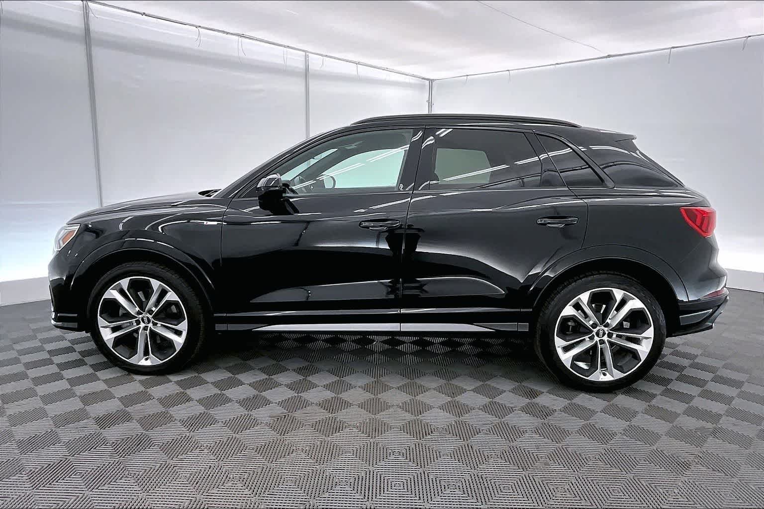 2020 Audi Q3 S line Premium Plus