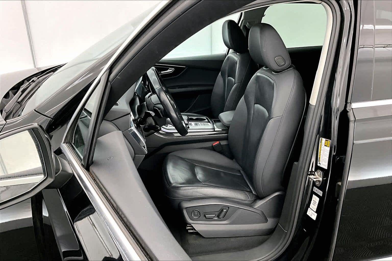 2021 Audi Q7 Premium Plus