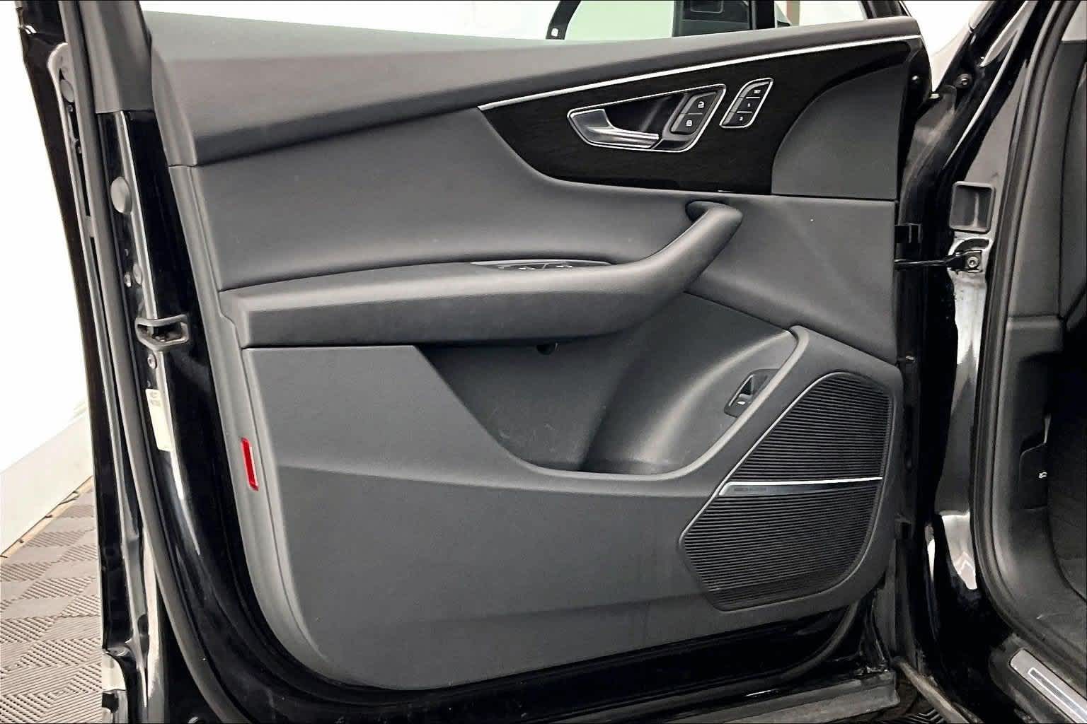 2021 Audi Q7 Premium Plus