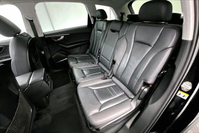 2021 Audi Q7 Premium Plus
