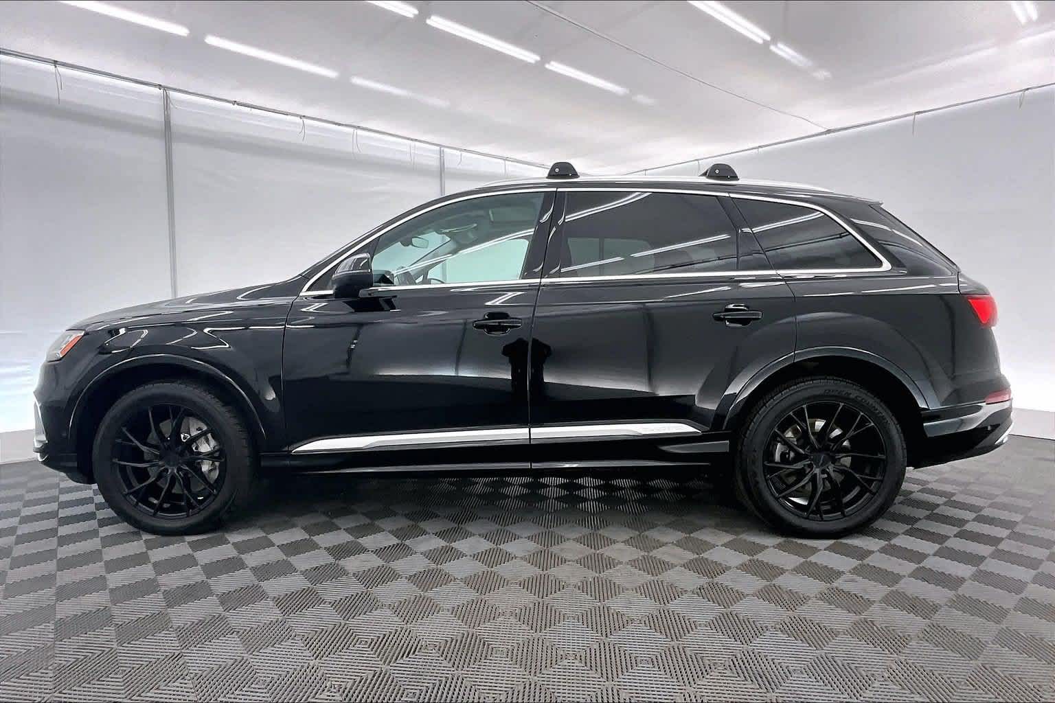 2021 Audi Q7 Premium Plus
