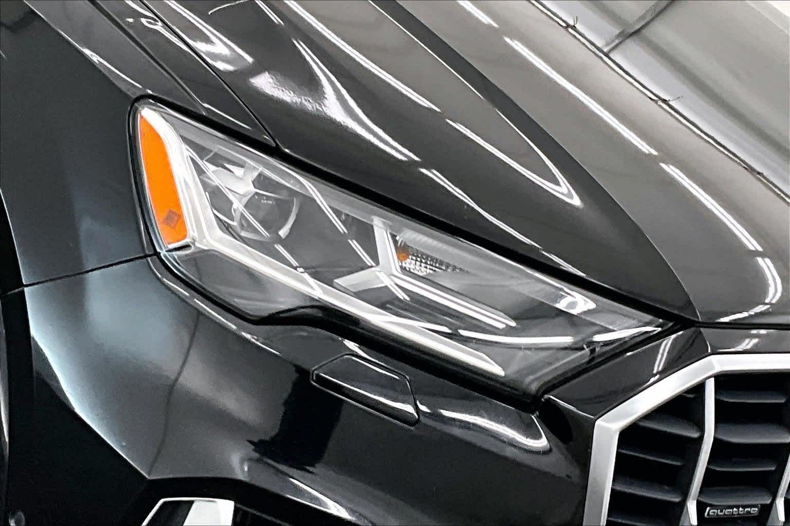 2021 Audi Q7 Premium Plus