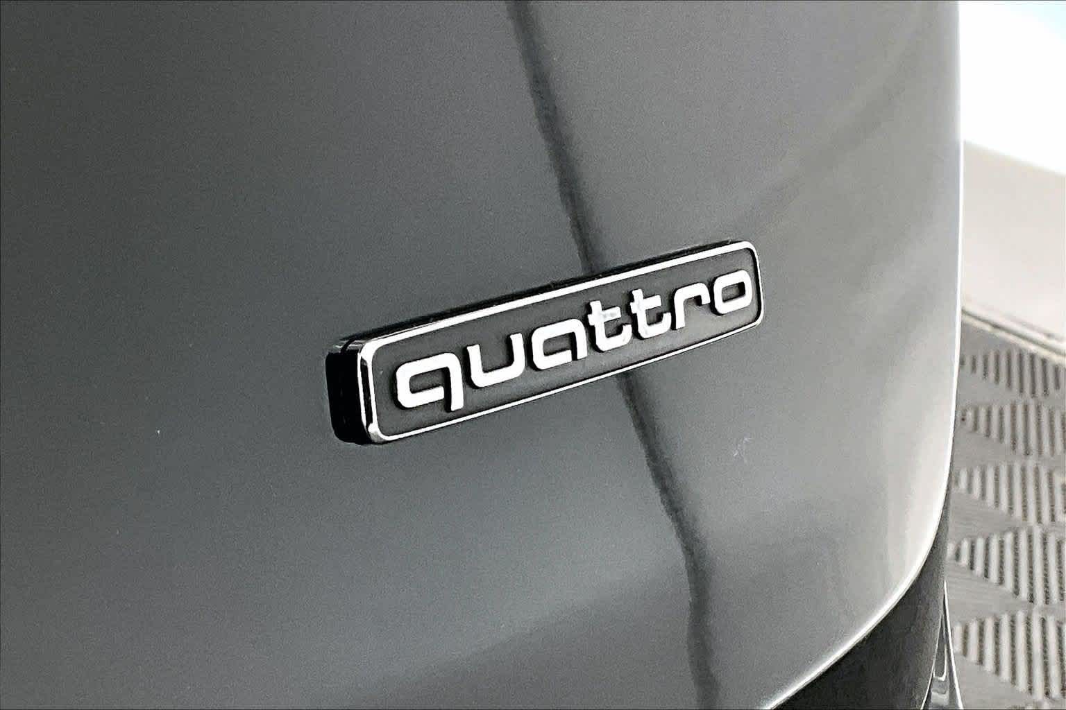 2021 Audi Q7 Premium Plus