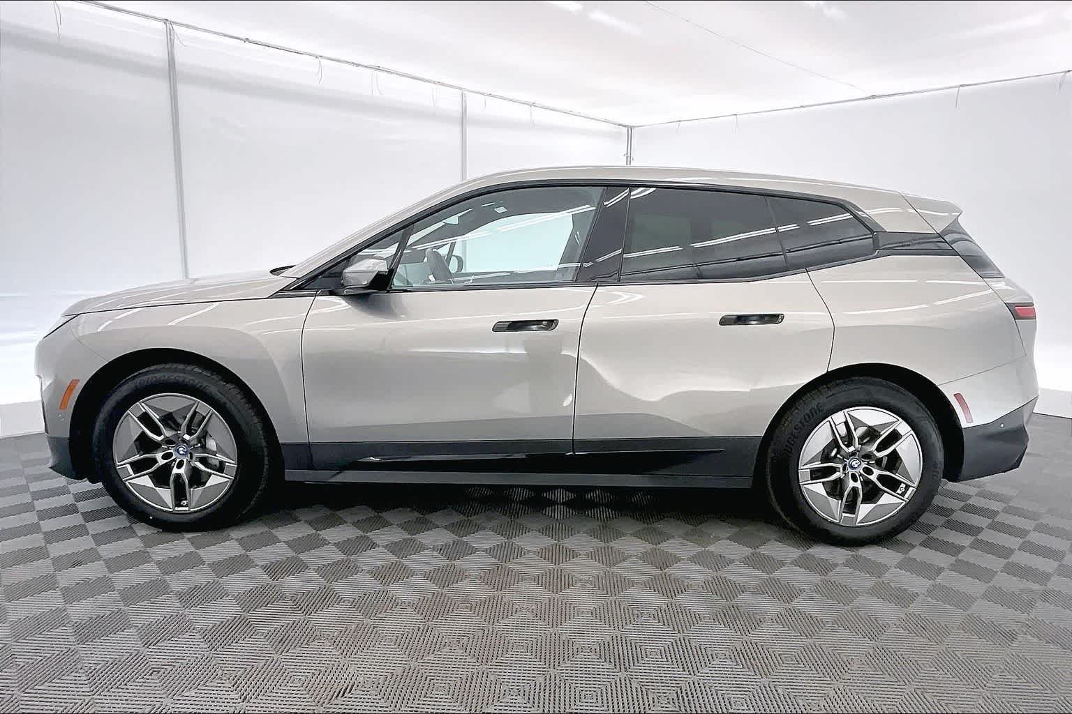 2023 BMW iX xDrive50