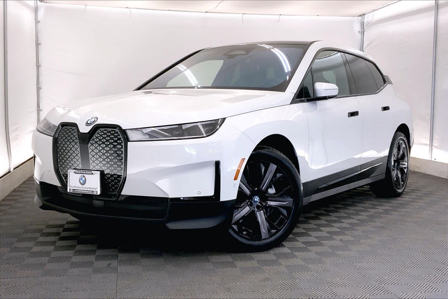 2025 BMW iX xDrive50