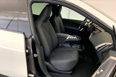 2025 BMW iX xDrive50