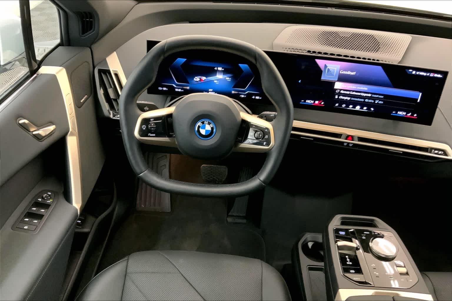 2025 BMW iX xDrive50