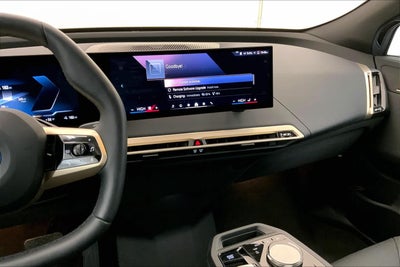 2025 BMW iX xDrive50