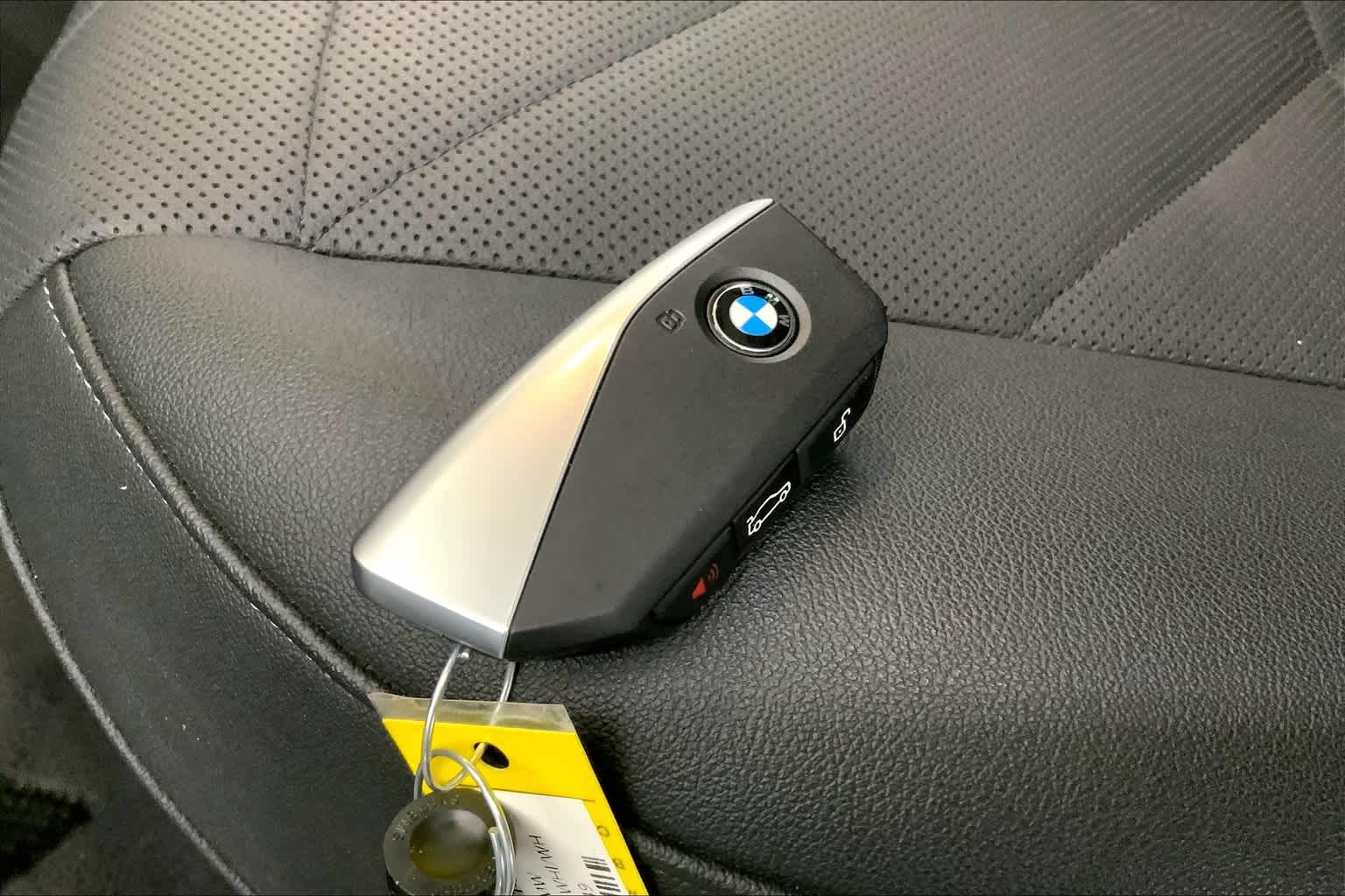 2025 BMW iX xDrive50