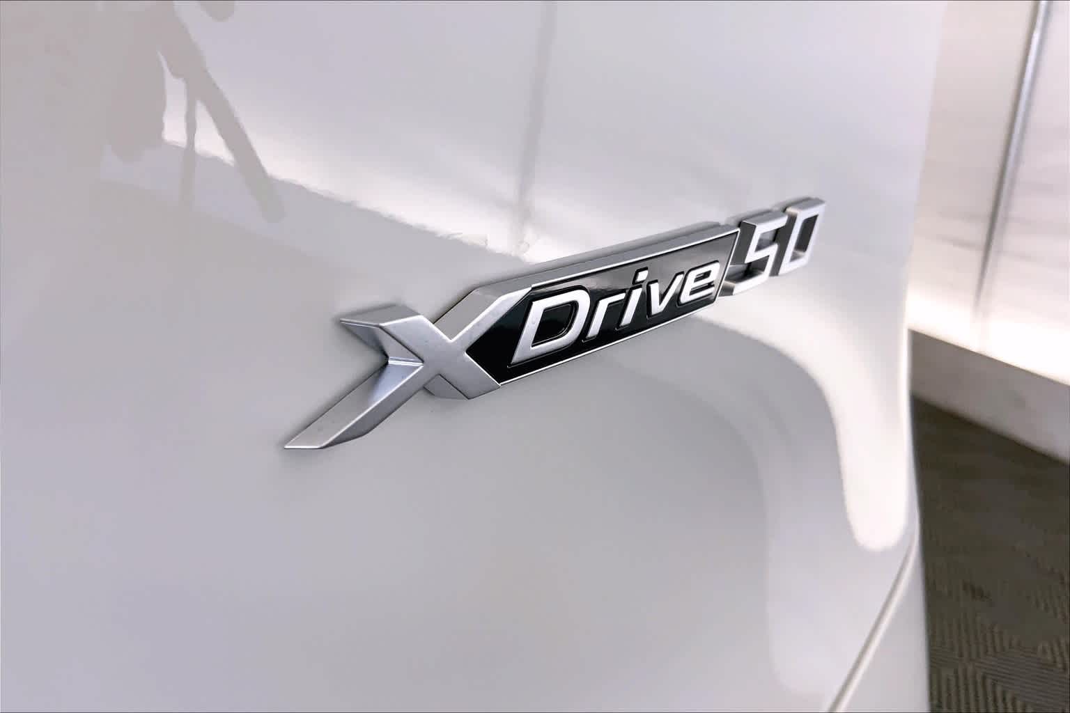 2025 BMW iX xDrive50