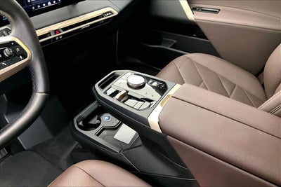 2025 BMW iX xDrive50