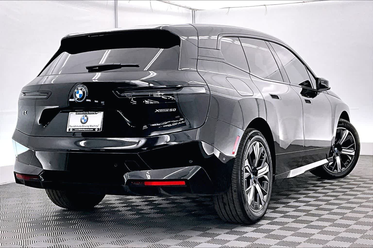 2025 BMW iX xDrive50