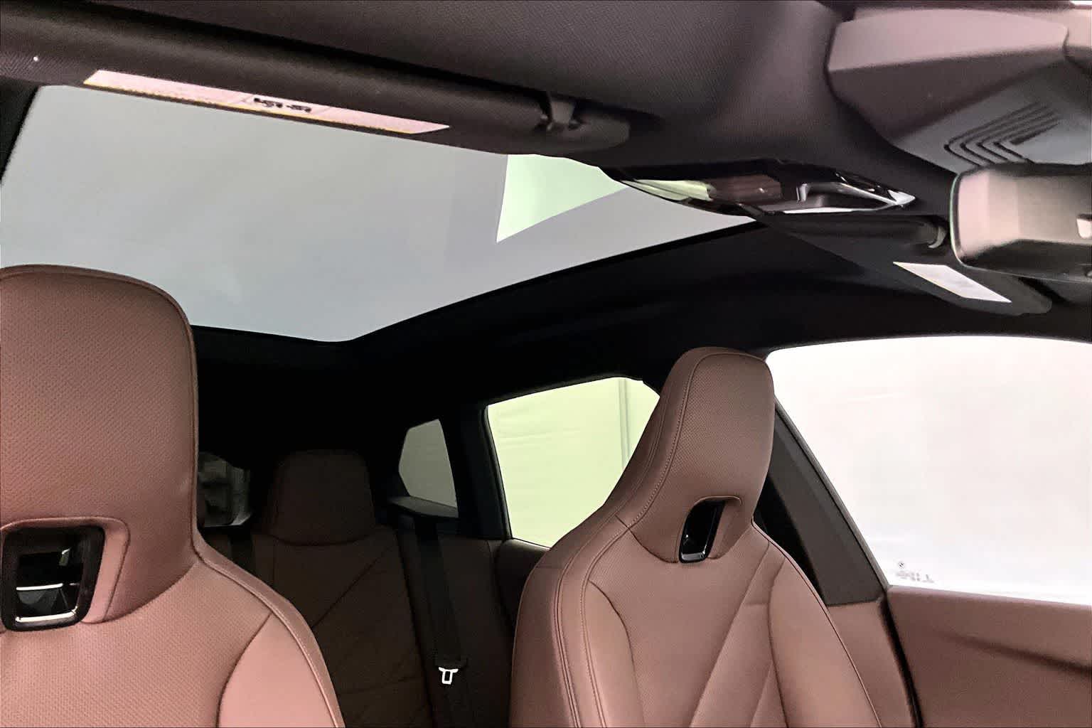 2025 BMW iX xDrive50