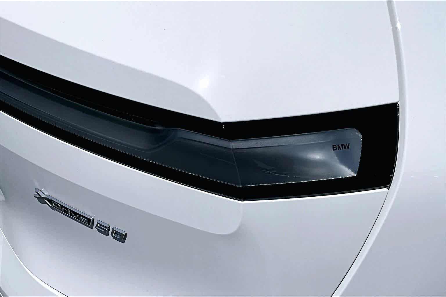 2025 BMW iX xDrive50