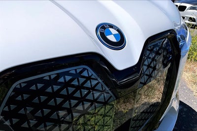 2025 BMW iX xDrive50