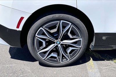 2025 BMW iX xDrive50