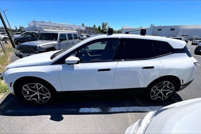 2025 BMW iX xDrive50