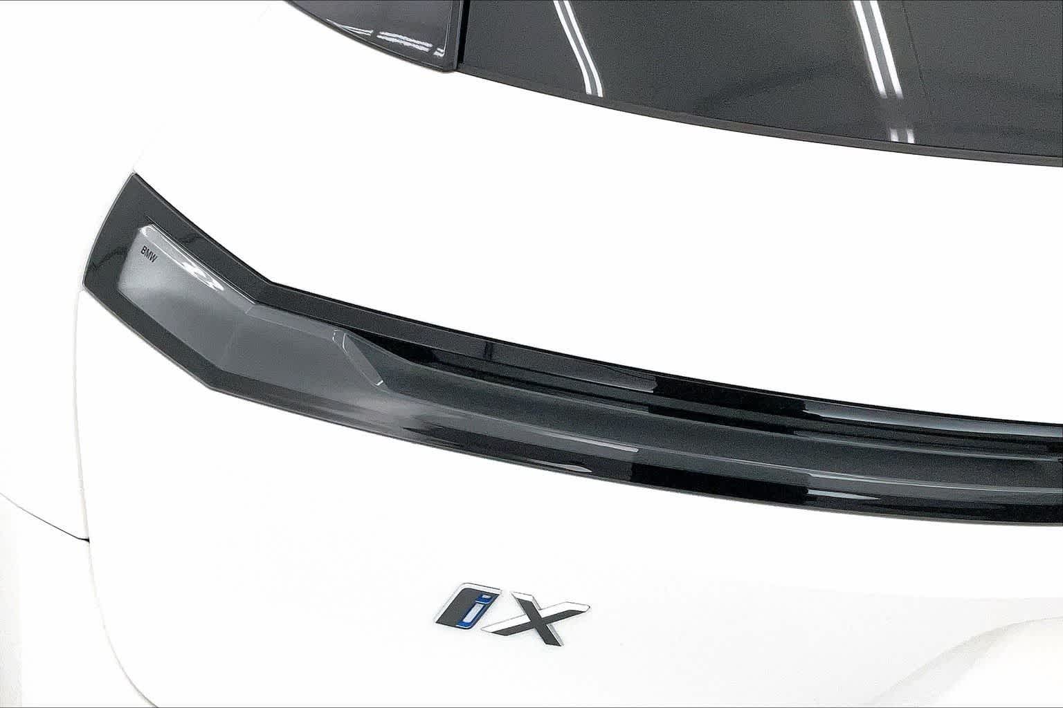2025 BMW iX xDrive50