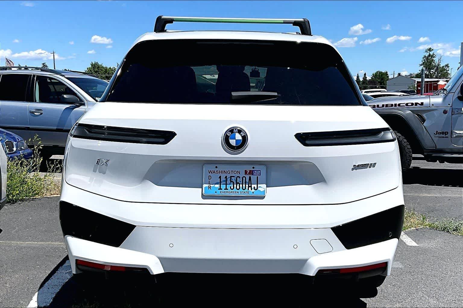2025 BMW iX xDrive50