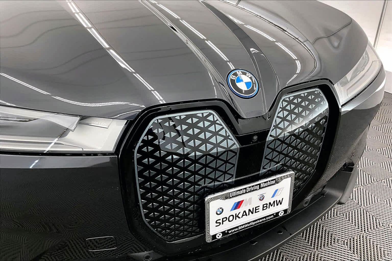 2025 BMW iX xDrive50