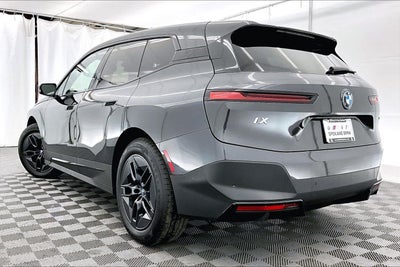 2025 BMW iX xDrive50