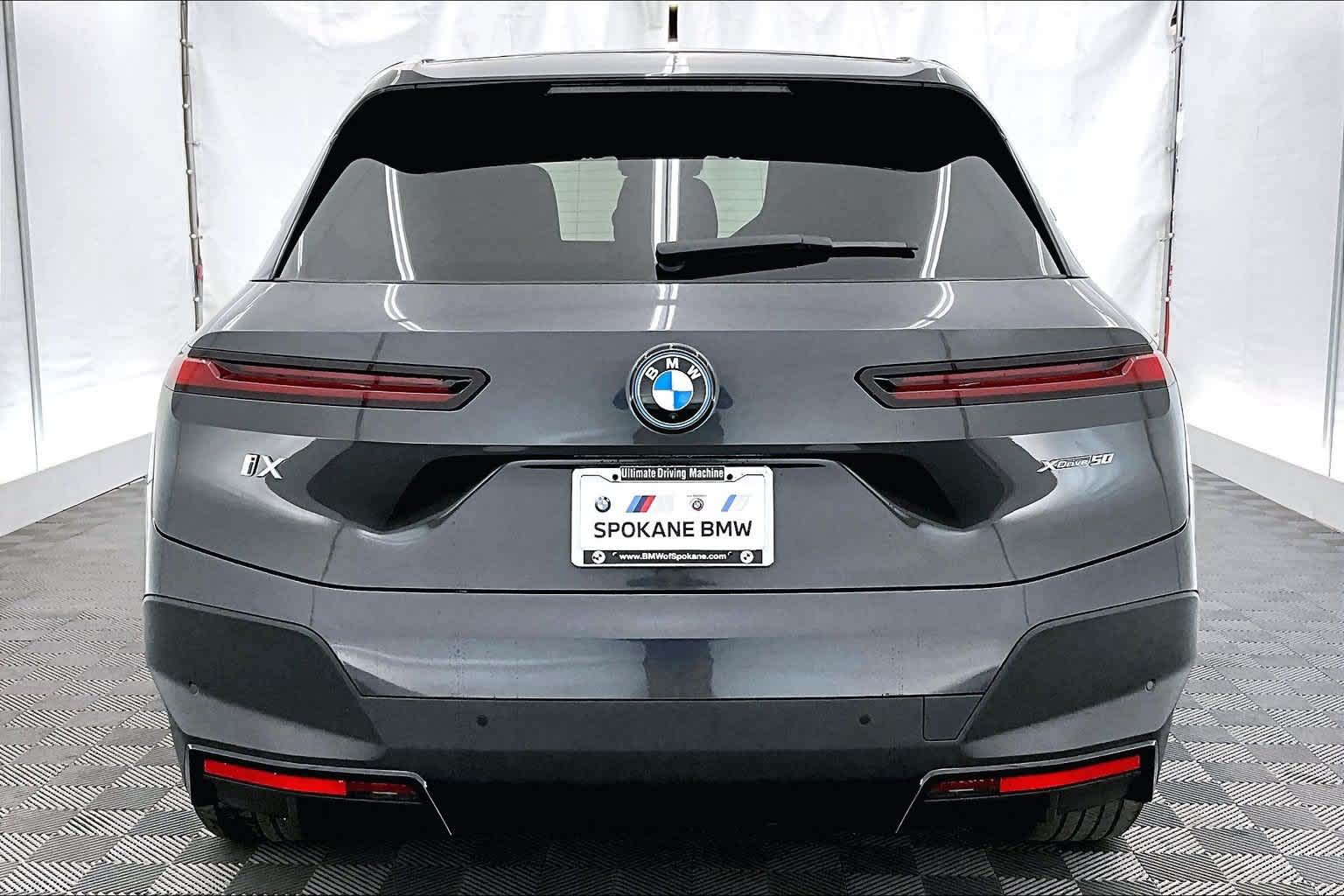 2025 BMW iX xDrive50