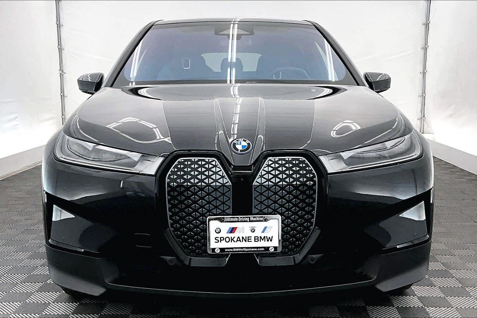 2025 BMW iX xDrive50