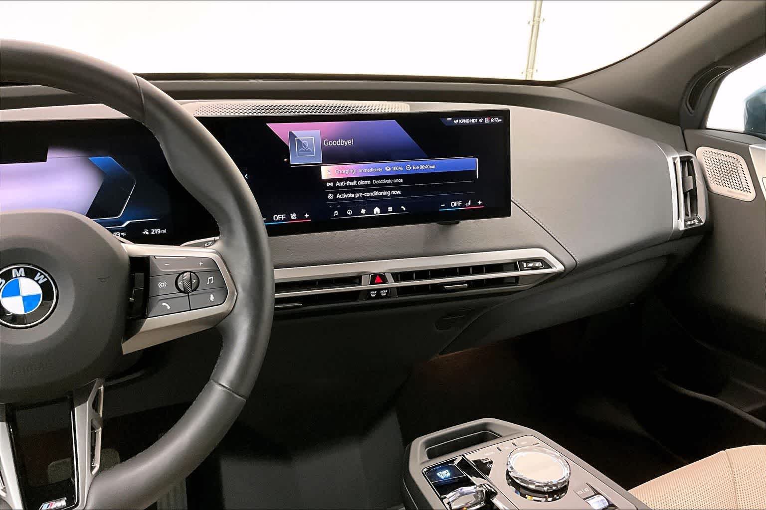 2025 BMW iX xDrive50