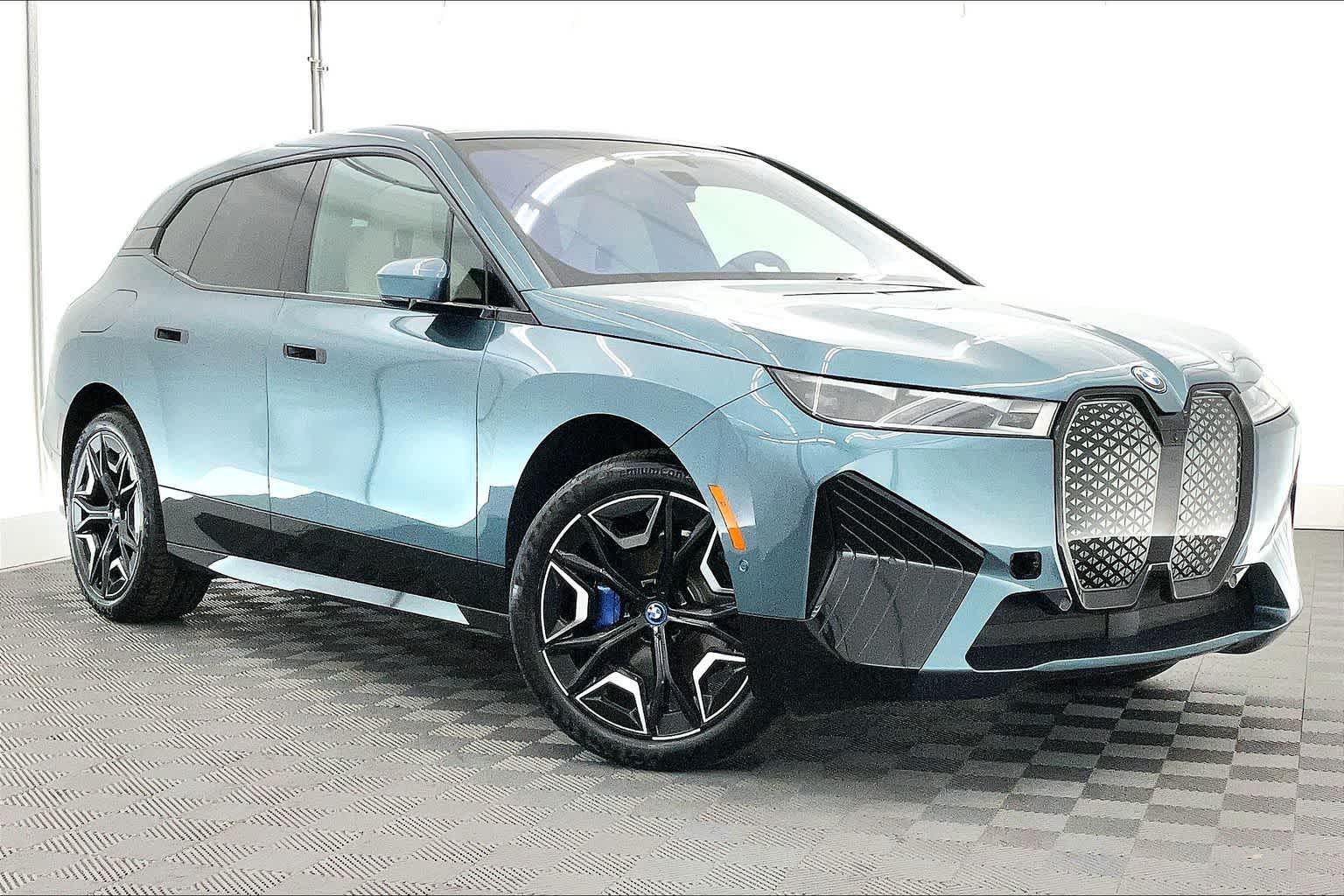 2025 BMW iX xDrive50