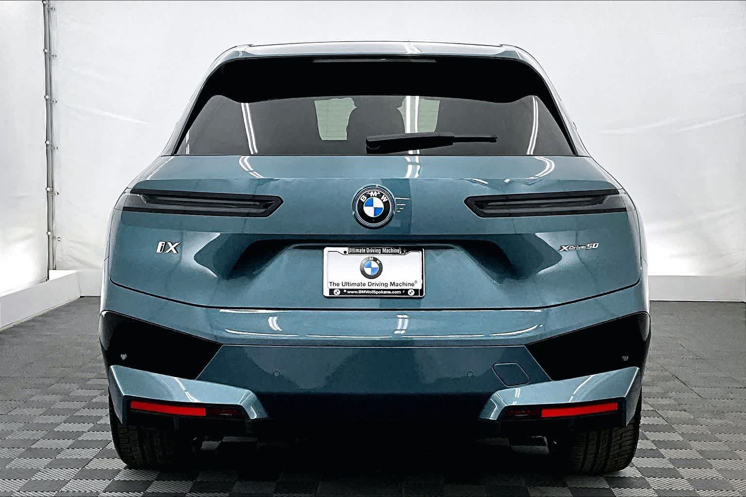 2025 BMW iX xDrive50