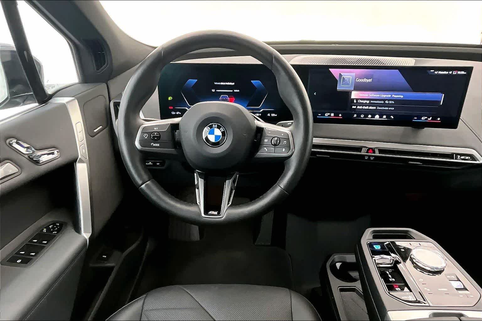 2025 BMW iX xDrive50