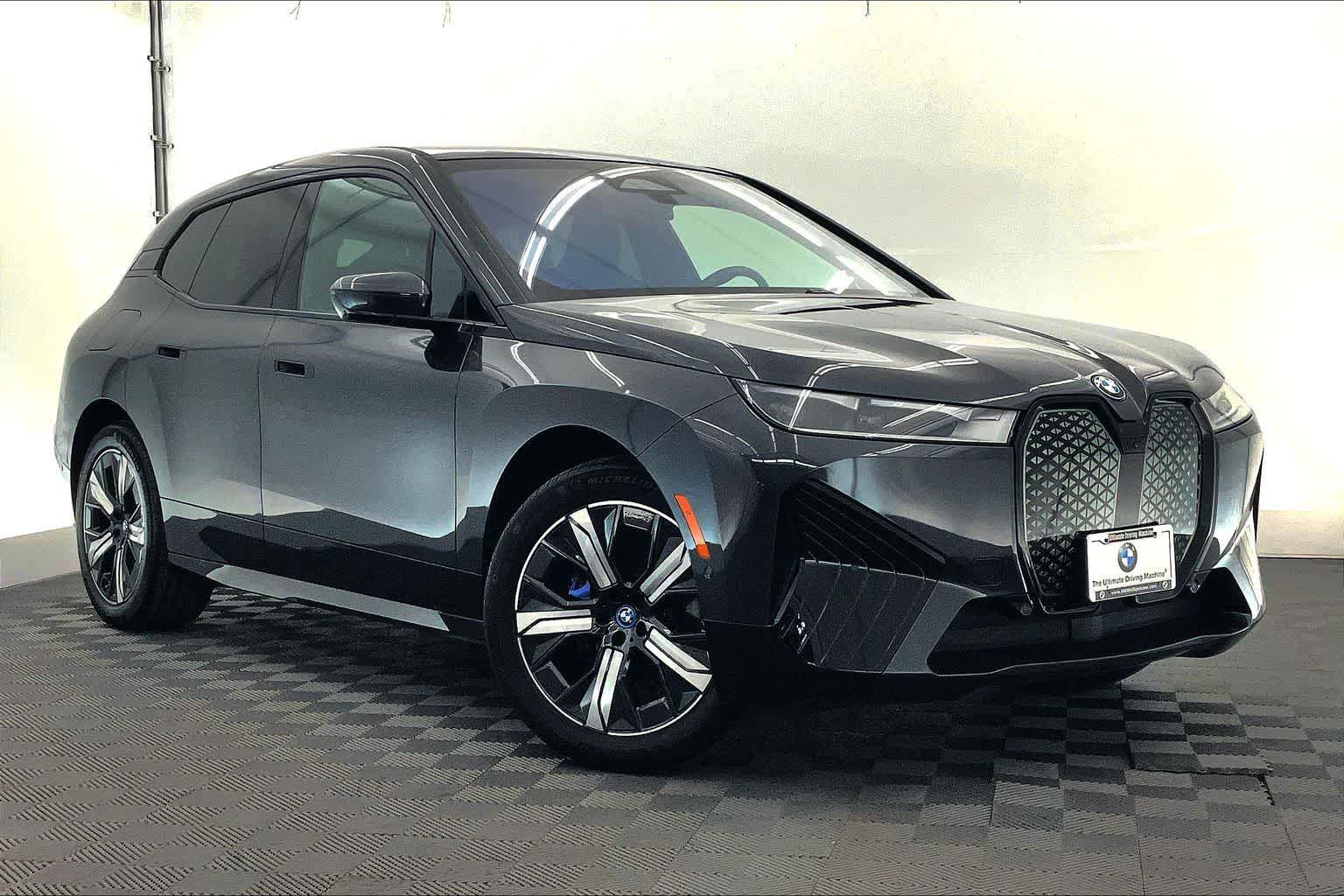 2025 BMW iX xDrive50